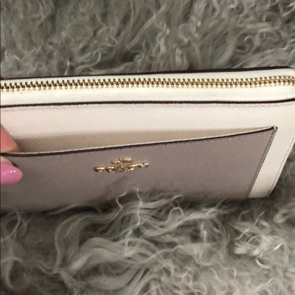 Coach Wallet - Picture 3 of 7